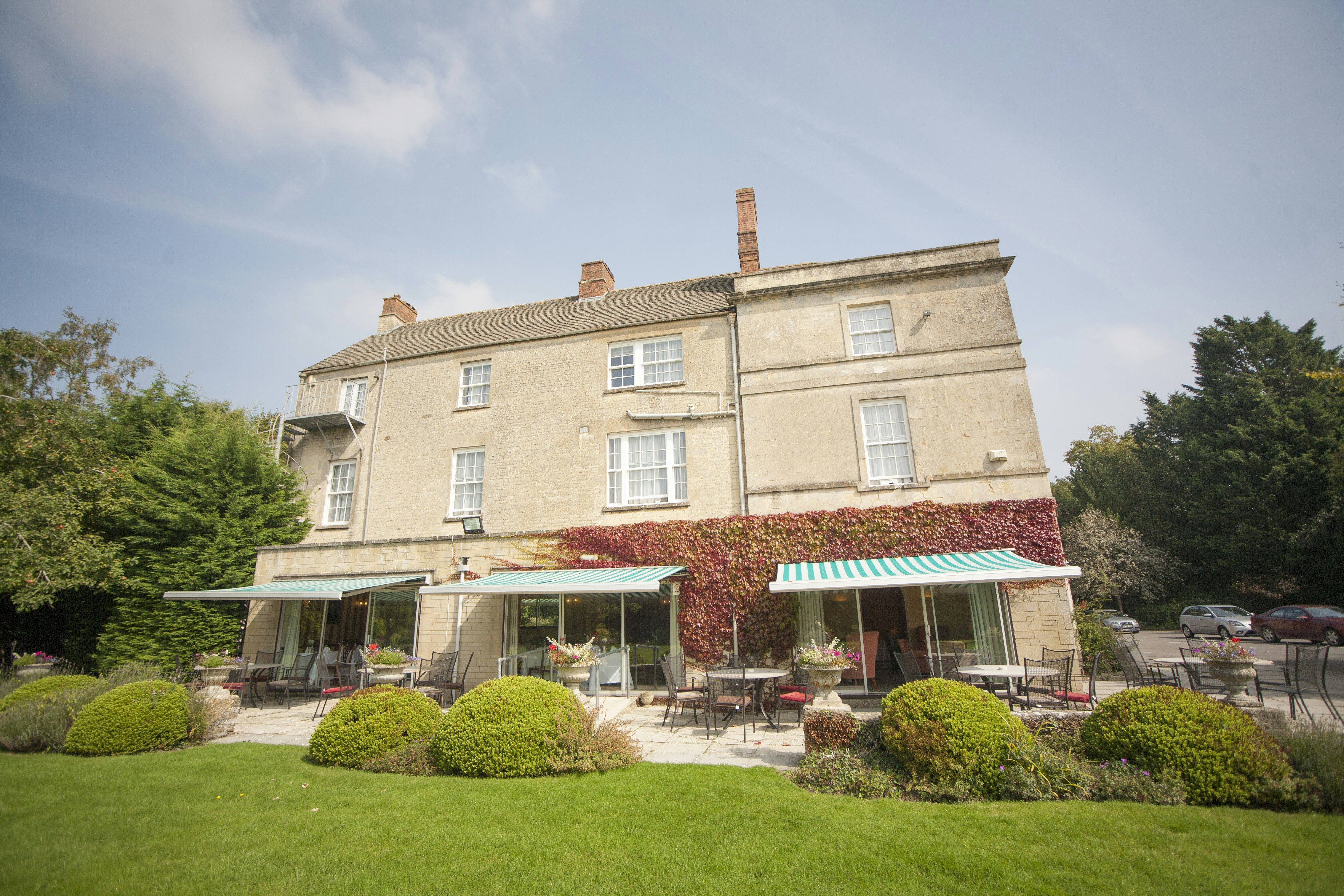 Stratton House Hotel 2/73