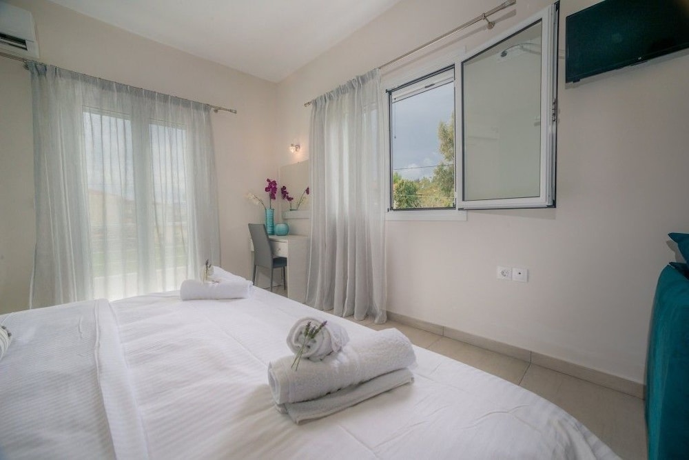 Tesys Studios & Apartments 21/50