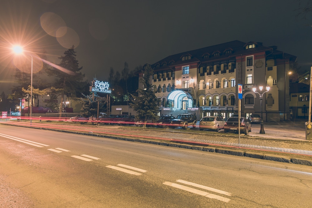 HOTEL BULEVARD PREDEAL 51/56