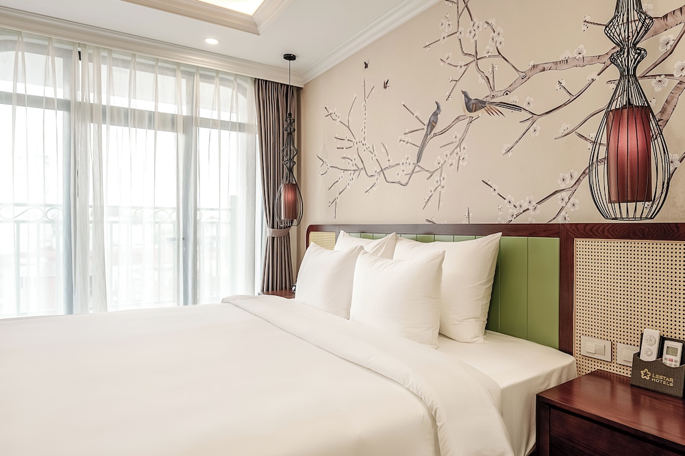 Lestar Hotel Hanoi 10/42