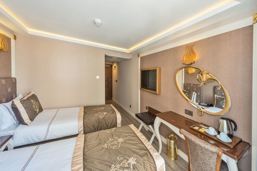 Hotel The Pera Hill 19/72