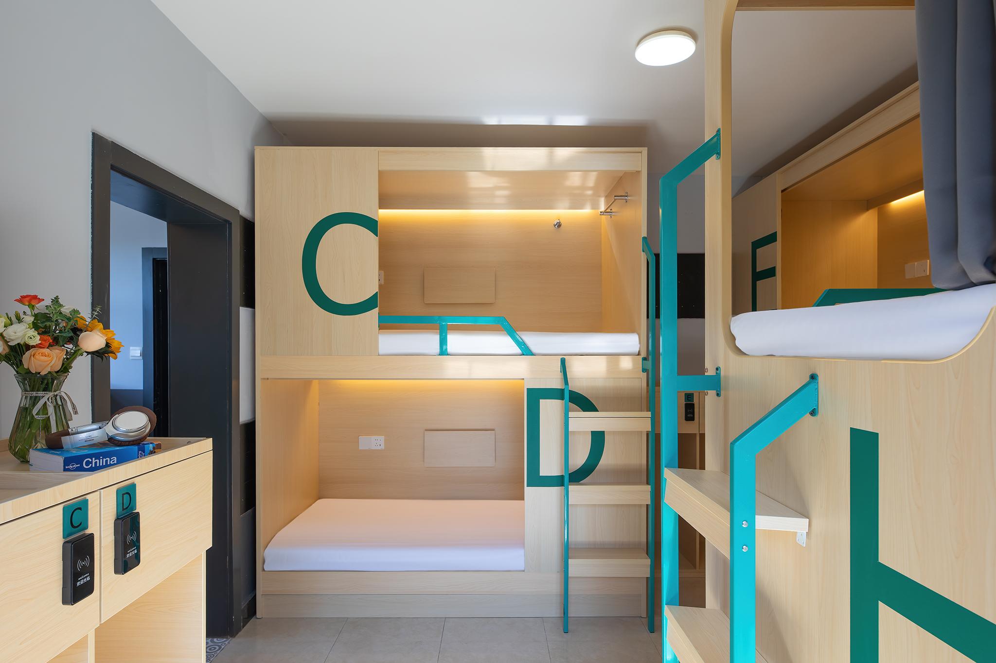 Female Dorm, Female Only, 8 Beds