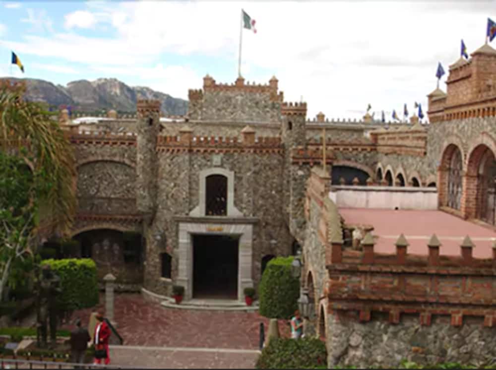 Hotel Castillo Santa Cecilia 6/70