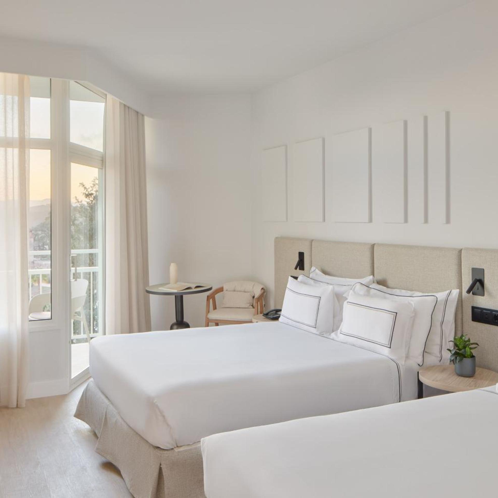 Grand, Premium, King Bed, Melia Lloret De Mar 3/10
