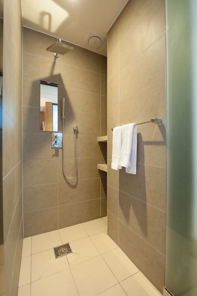 غرفة ديلوكس بسرير كوين، Hotel Rian 5/5
