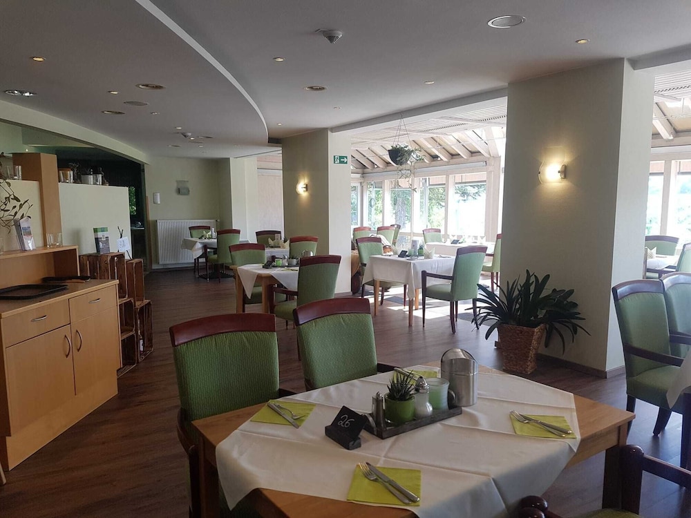 Savoy Hotel Bad Mergentheim 35/50
