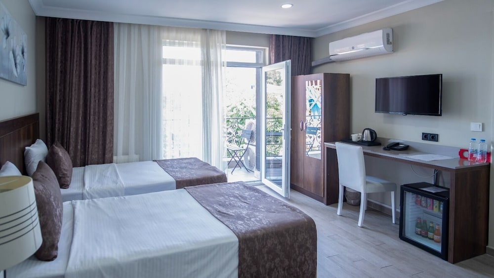 Maca Otel 8/32