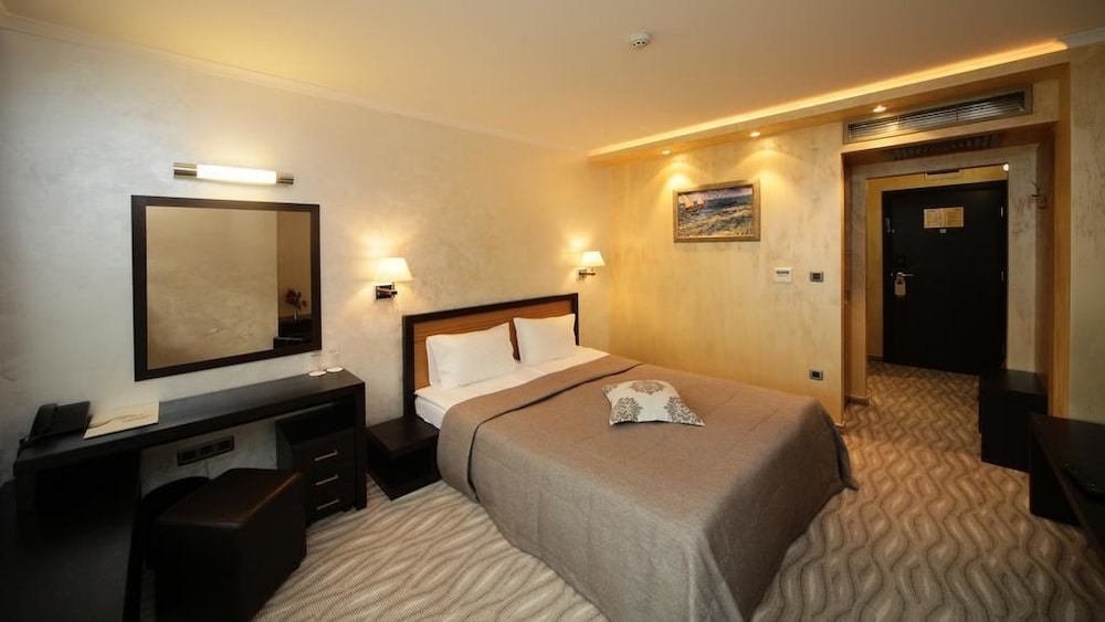 Casino Hotel Efbet 28/72