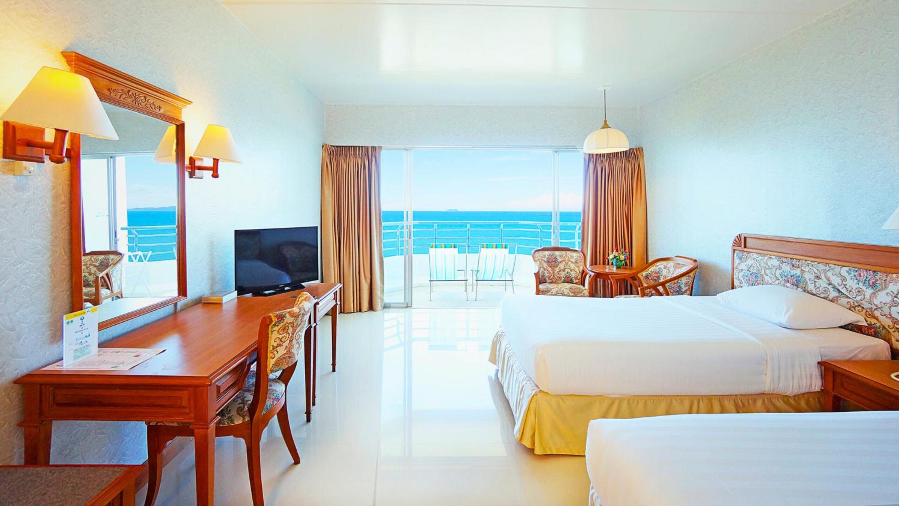 Deluxe, Ocean View, Tower Wing