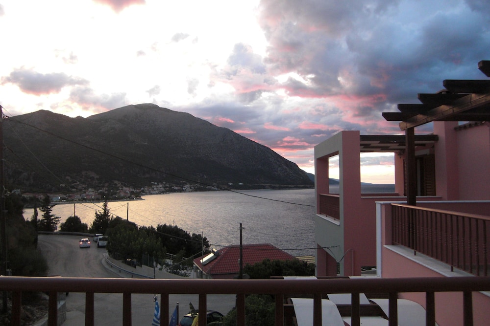 ANASTAZIA HOTEL 38/44