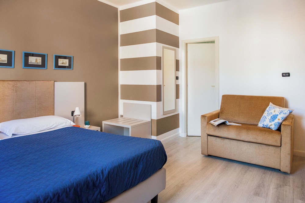Albergo La Piazzetta 14/50
