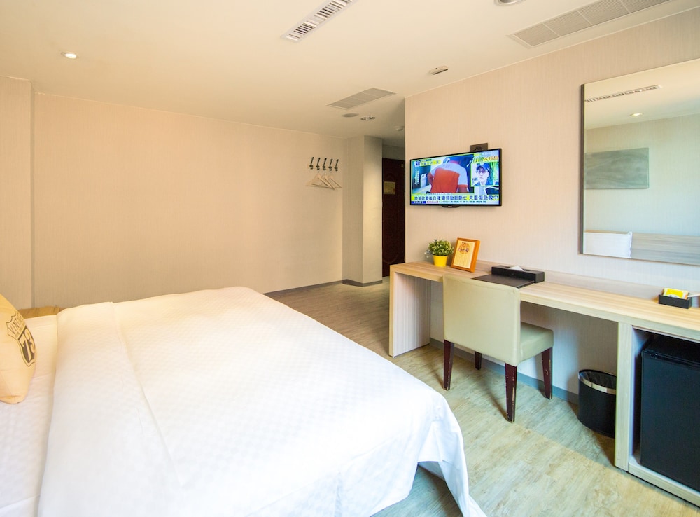 Unique Hotel Smile 73 Hotel 27/73