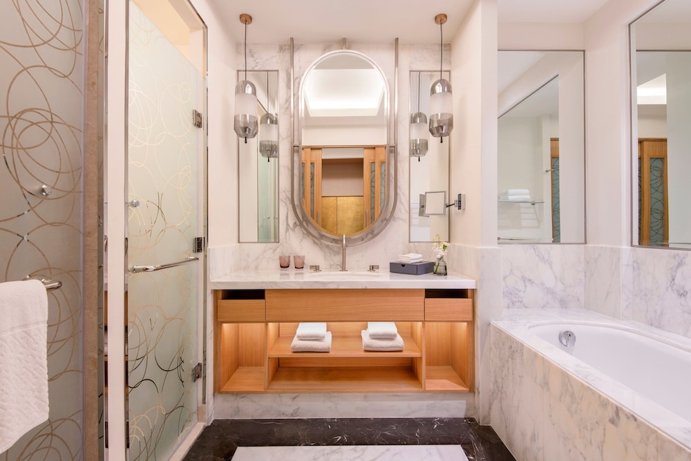 The St. Regis Doha 12/75