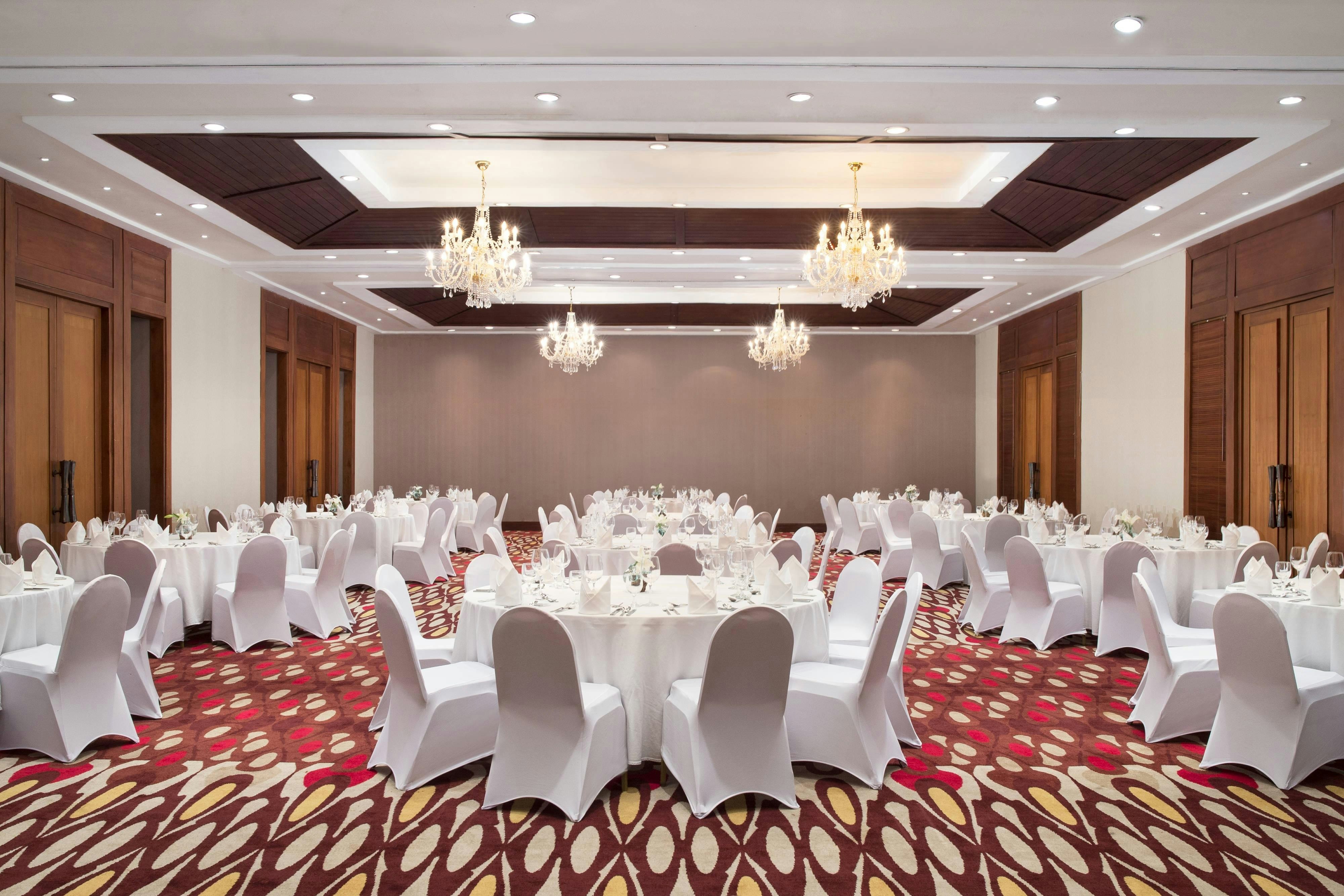 SHERATON SENGGIGI BEACH RESORT 50/75