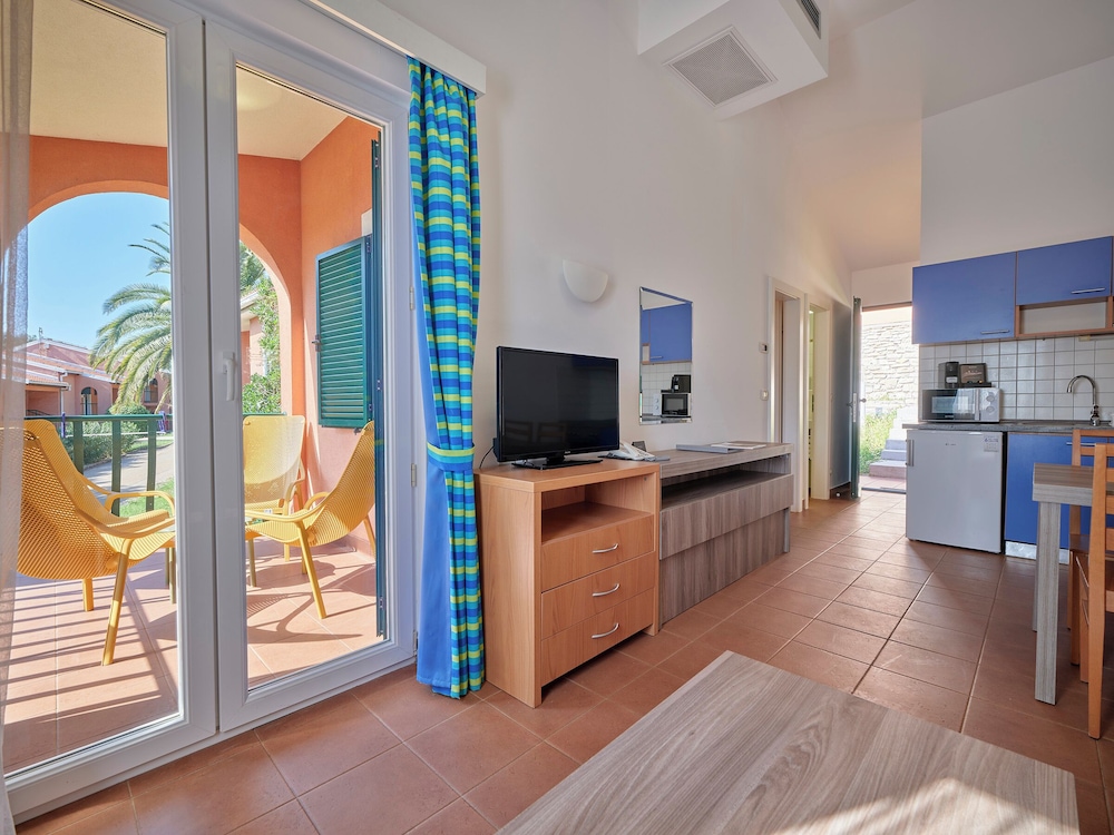 Naturist Park Koversada Apartments 32/50