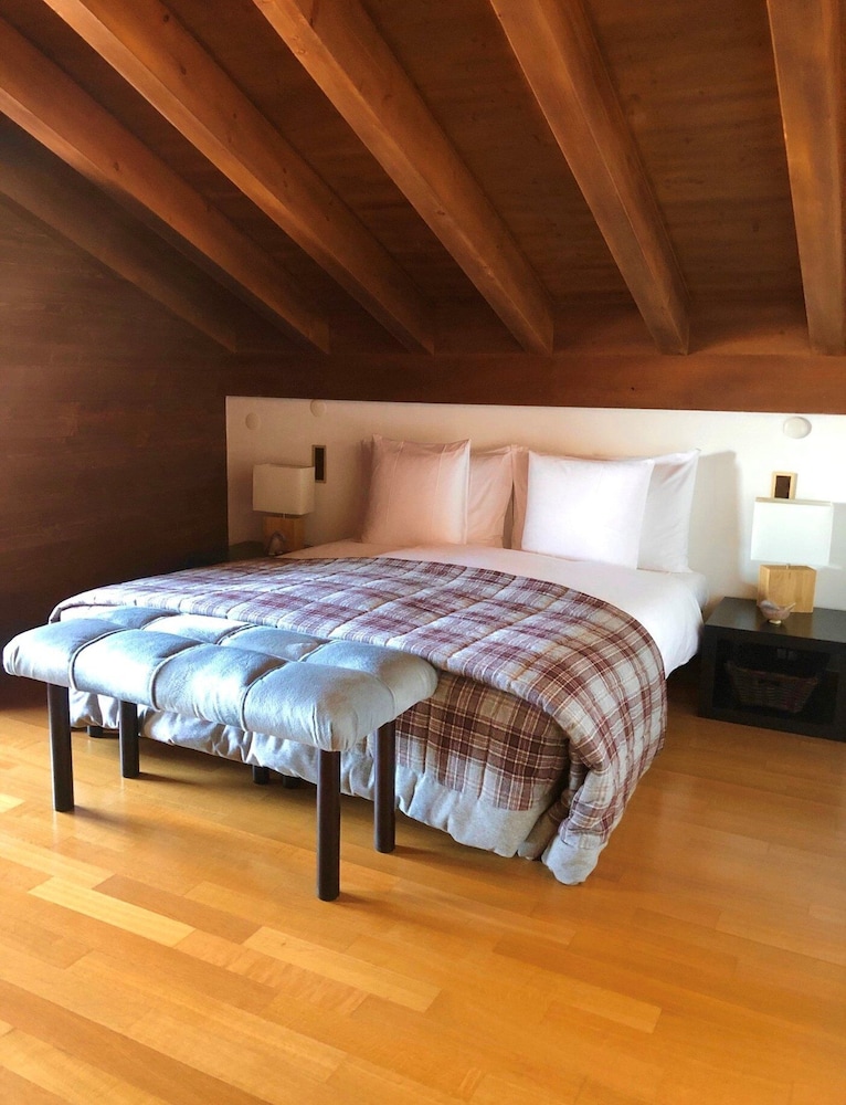 Alpine, Duplex, Apartment, 3 King Beds