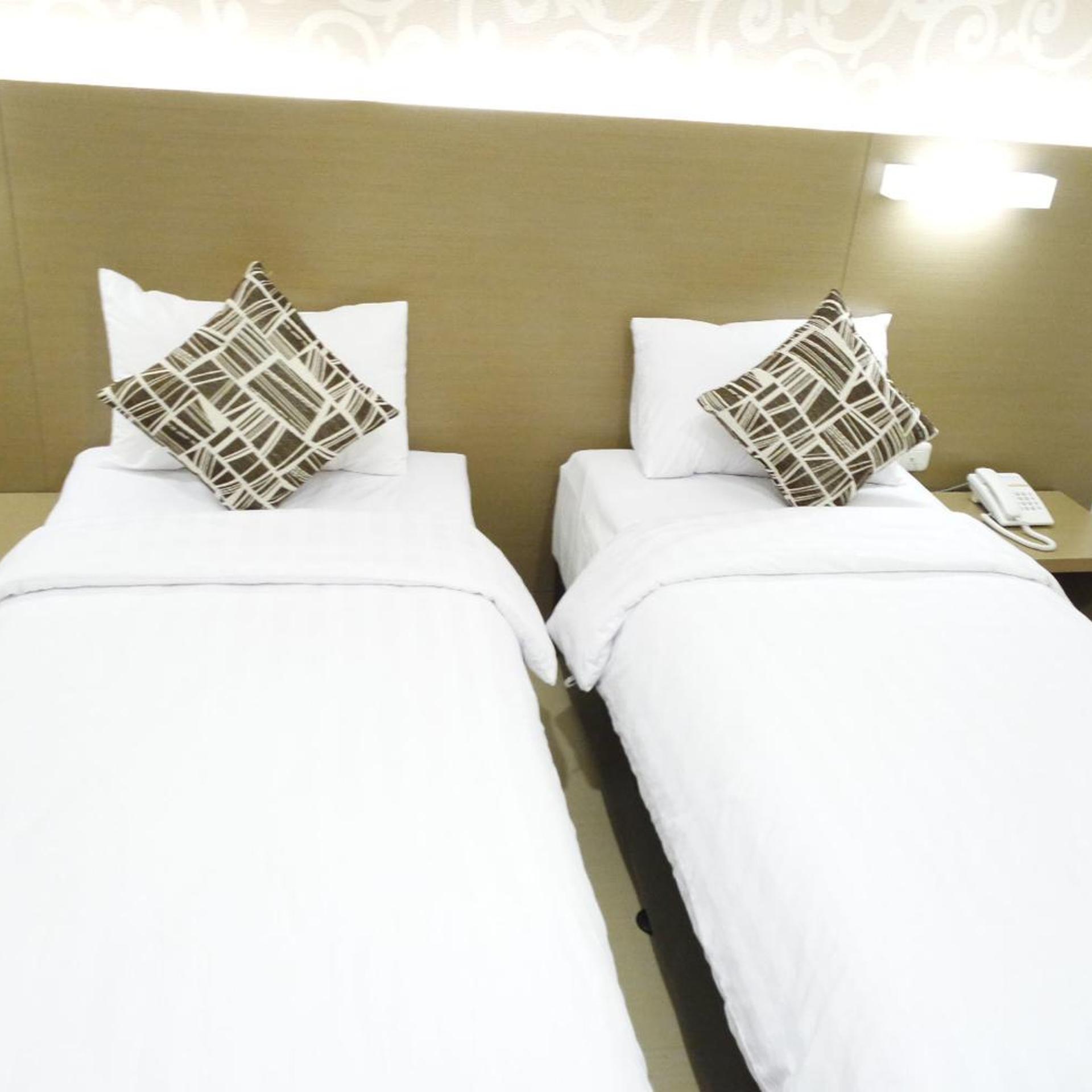 Yokotel Hotel 16/54
