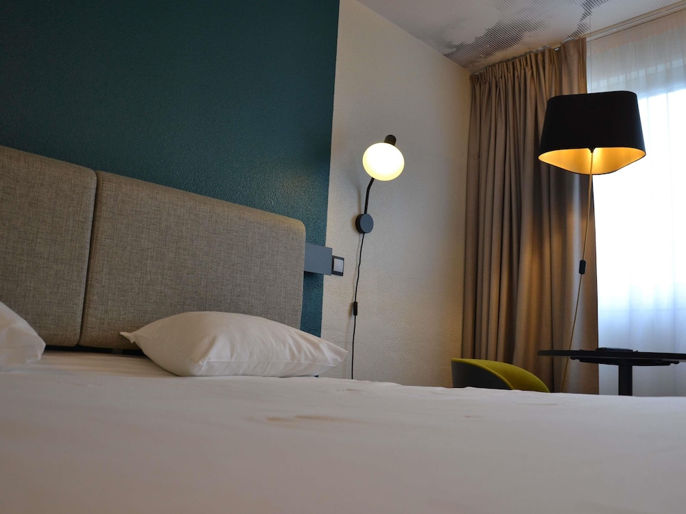 Ibis Chambery 14/36