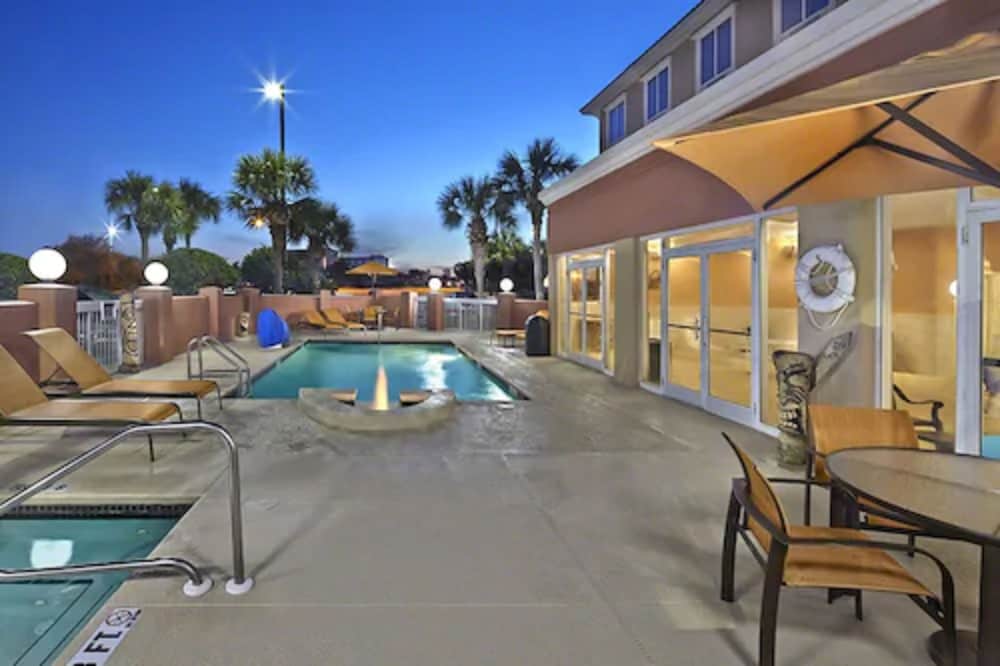 SummerPlace Inn Destin 5/52