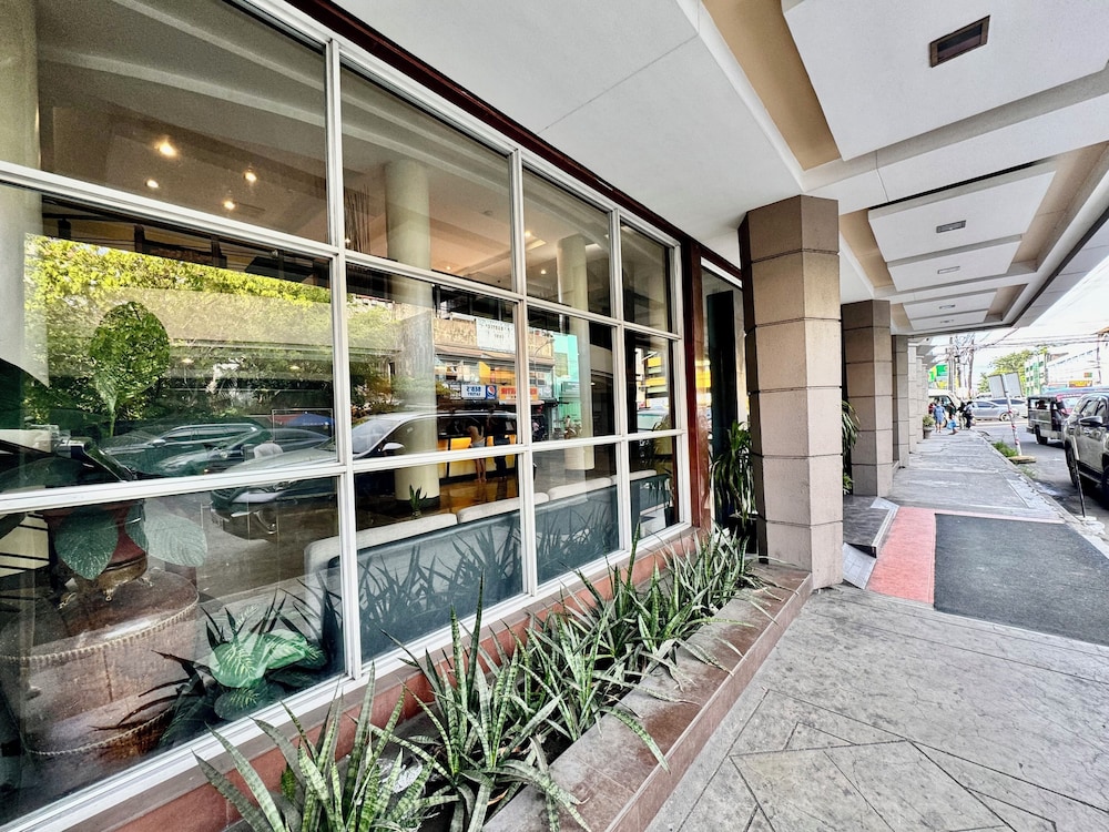 Mo2 Westown Hotel Bacolod - Downtown 6/43