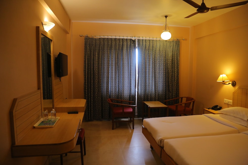 Hotel Surguru 37/60