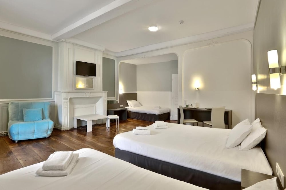 AUBERGE DUPUYTREN 2/21