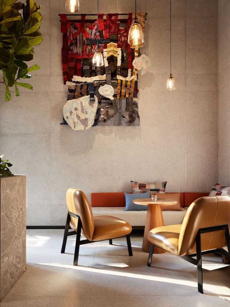 ASAI Bangkok Sathorn 28/42