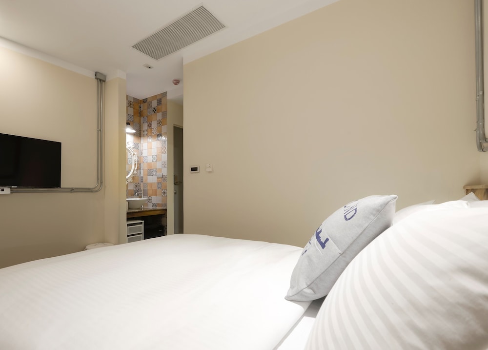 Napas Hotel 12/49
