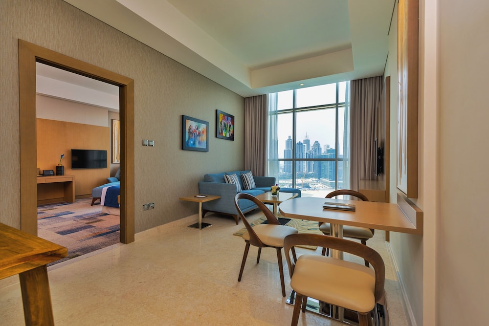 Canal Central Hotel Business Bay 24/46