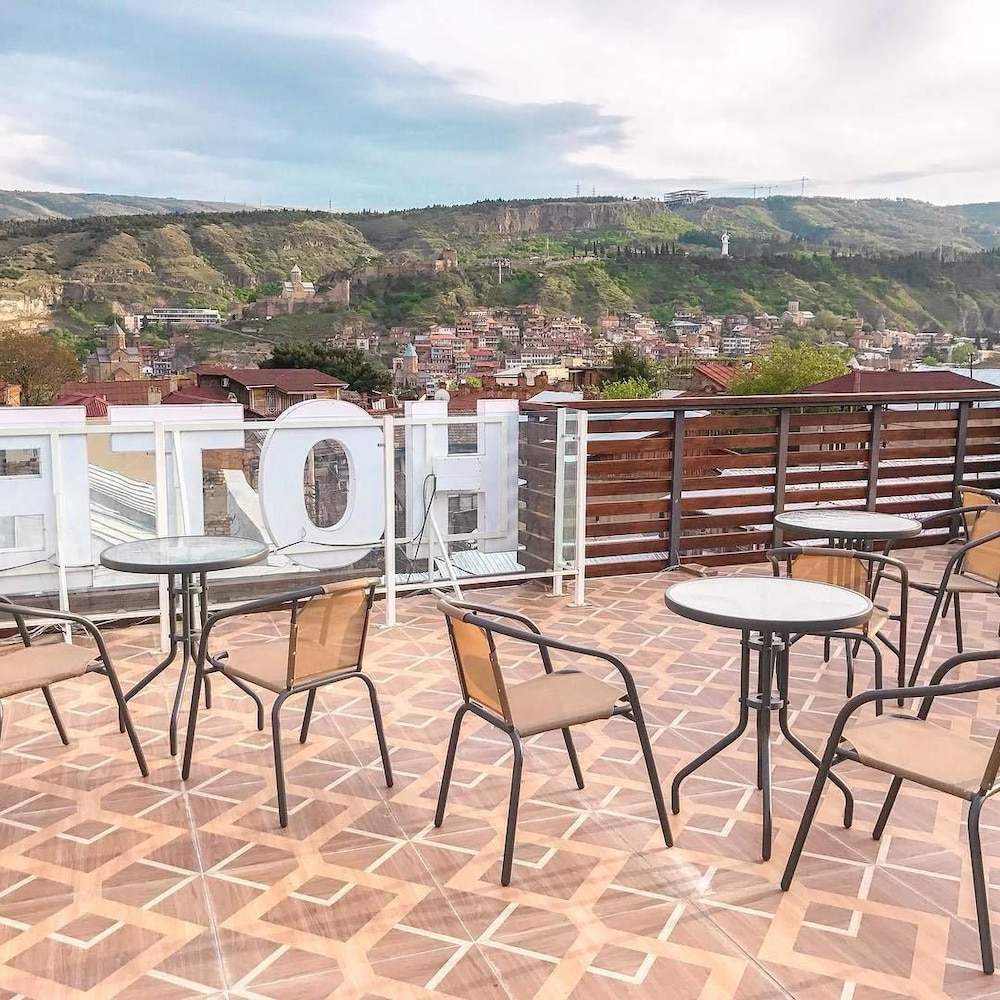 Eleon Boutique Hotel 16/28