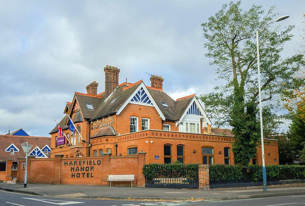 Harefield Manor Hotel 4/22