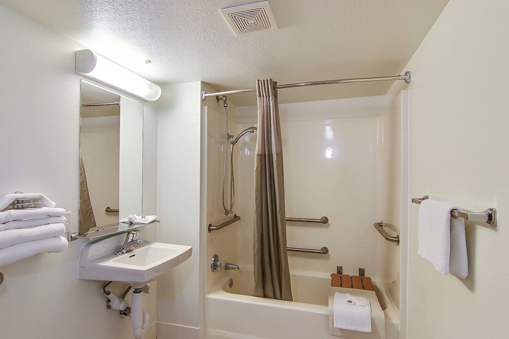 Motel6 Lompoc, CA 14/42