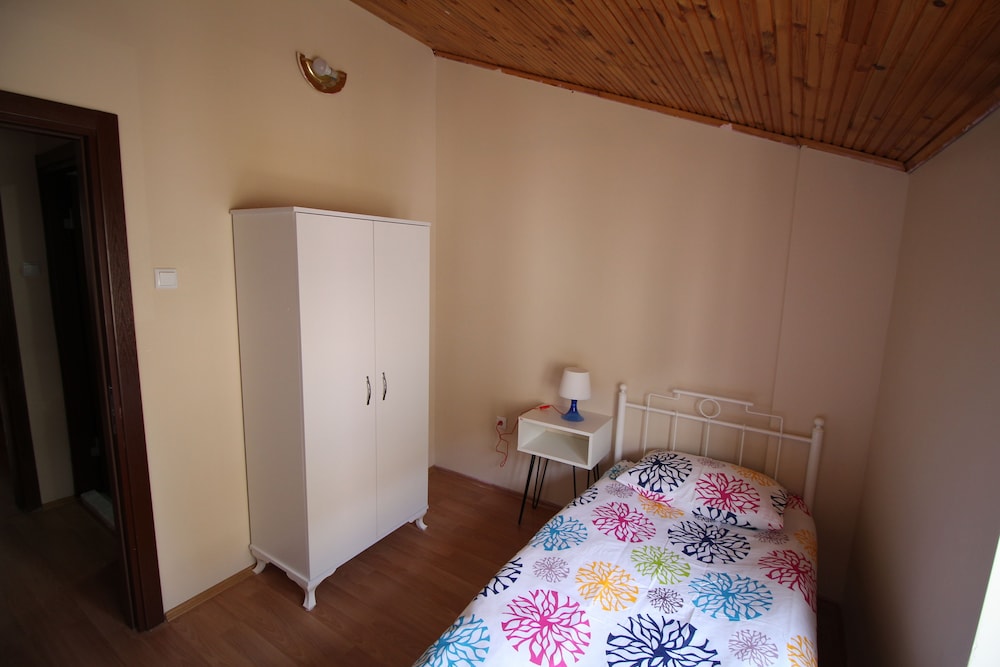 Deeps Hostel 19/32