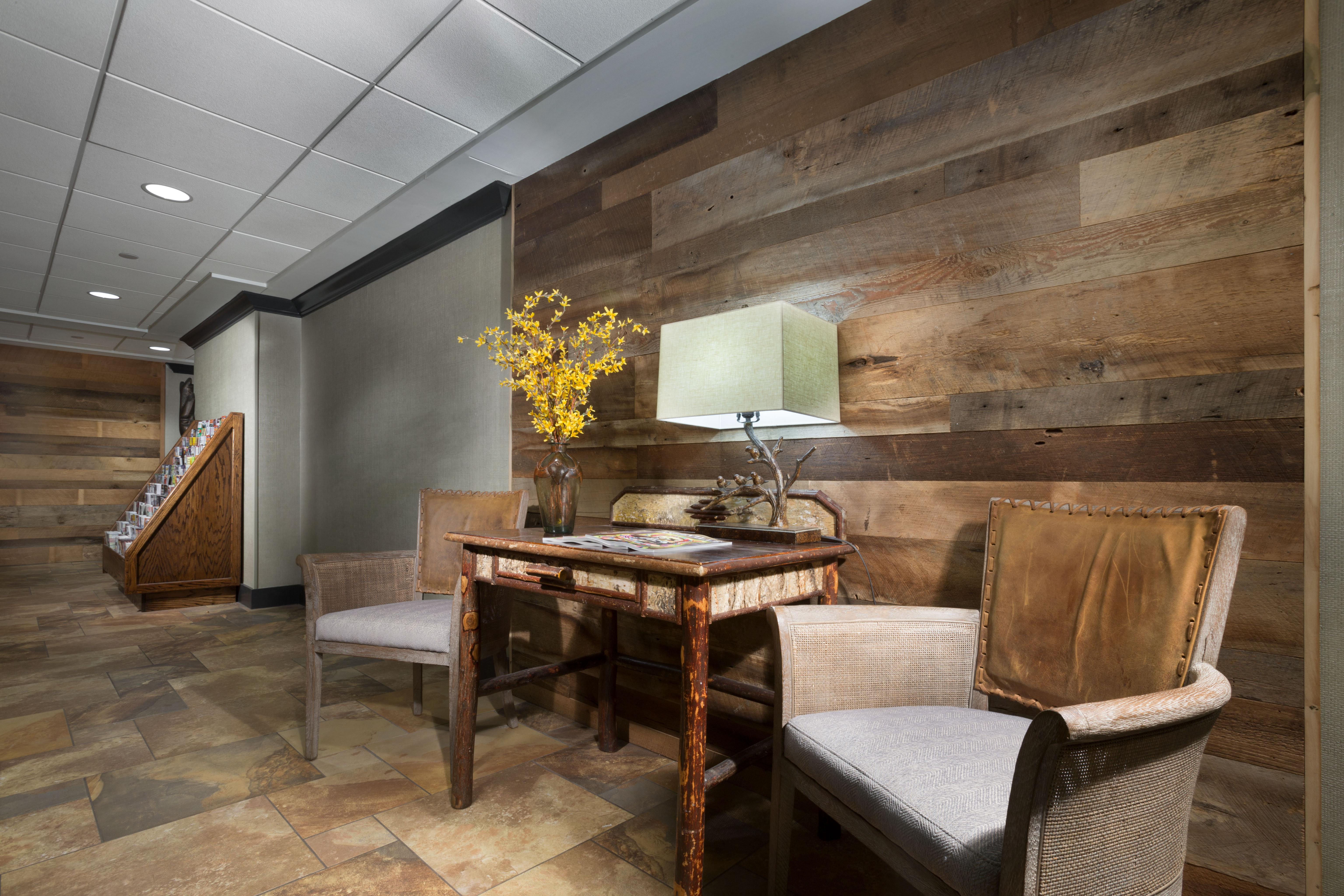 Holiday Inn Biltmore East 30/61