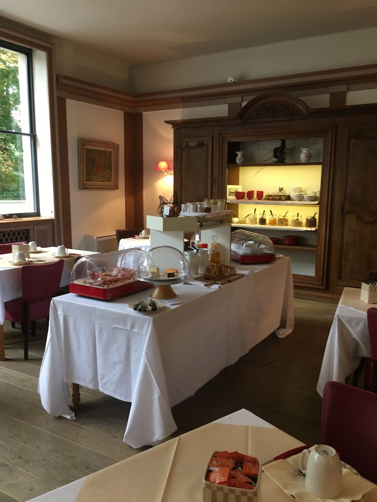 restaurant-cafeteria