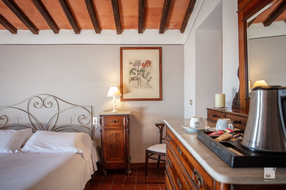1 Bedroom, Tower, Deluxe, Quadruple, 4 Beds, Hill View