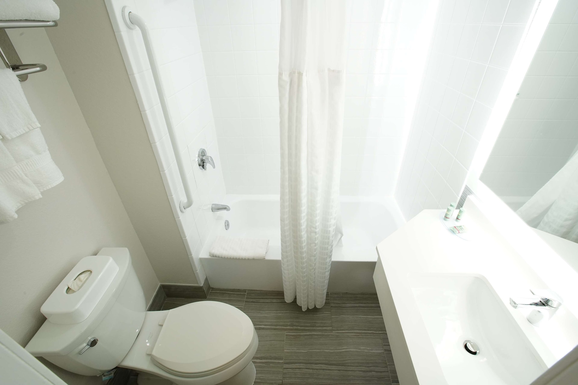 Standard, Single, 2 Queen Beds, Best Western Paramus Hotel & Suites 8/9
