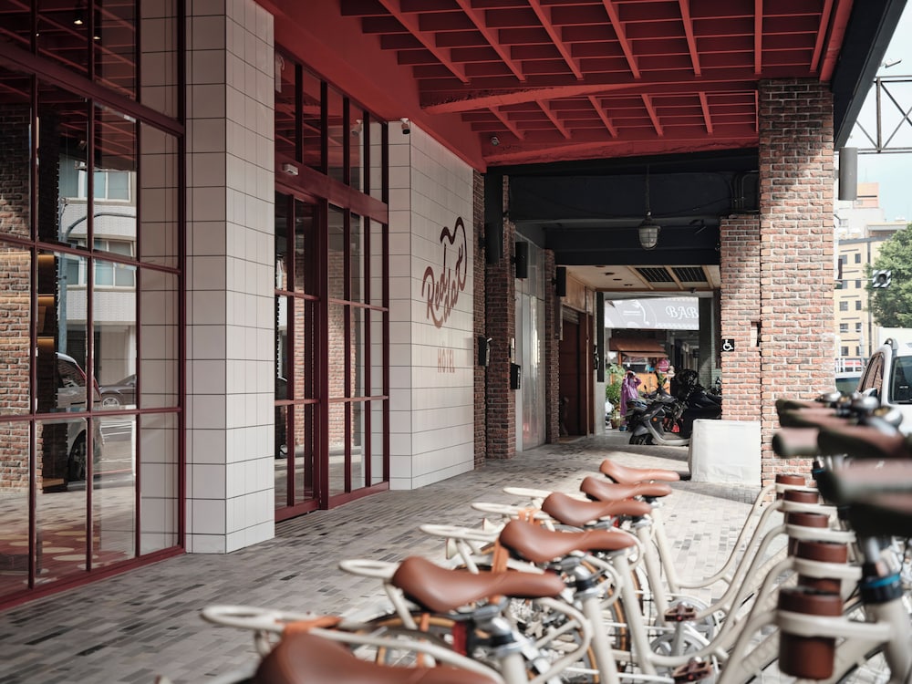RedDot Hotel 38/50