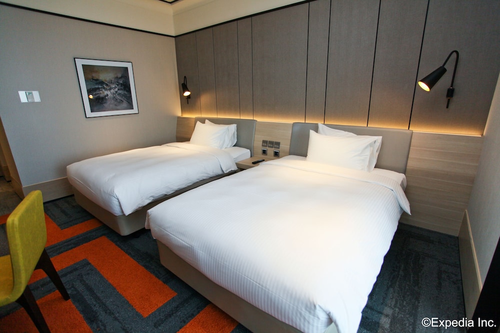 PLUS, DOUBLE BED, PRIVATE BATHROOM