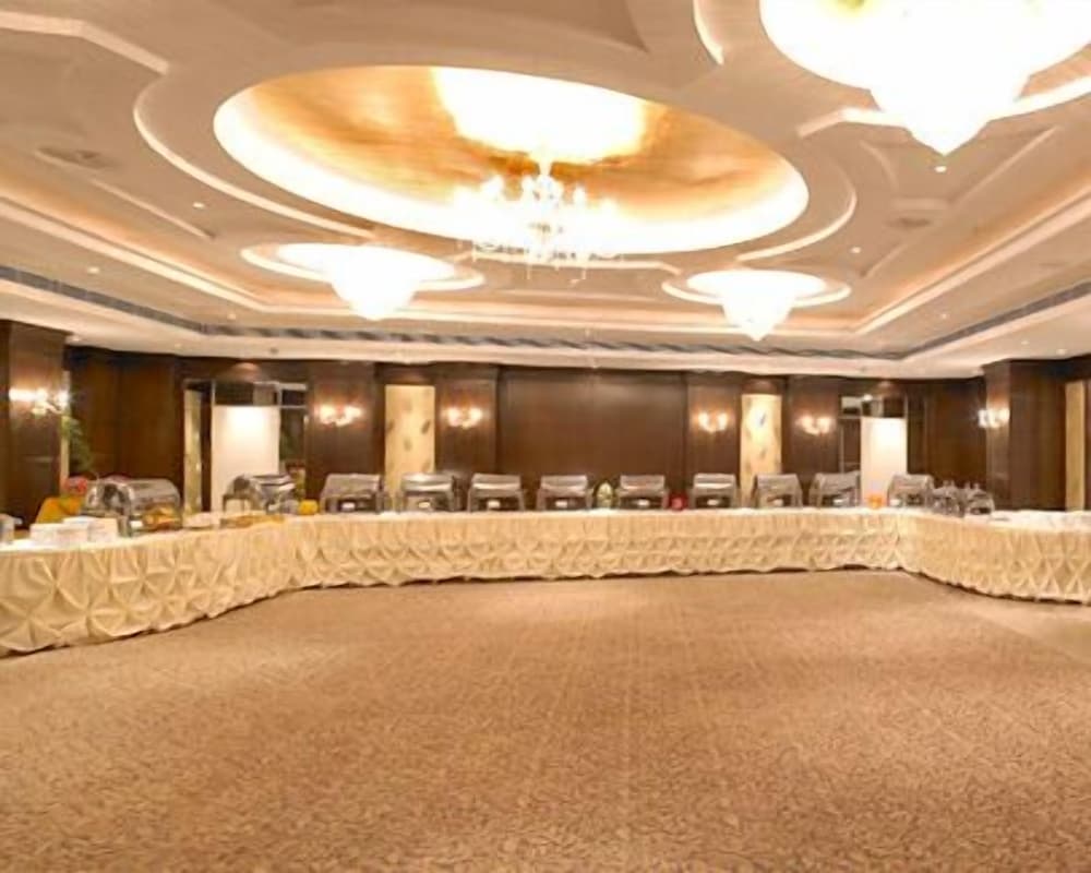 Ramada by Wyndham Jaipur North 11/65