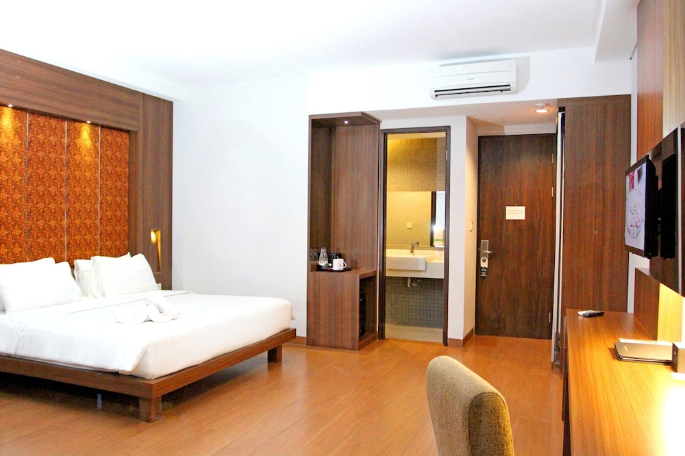 Anugrah Hotel 29/72