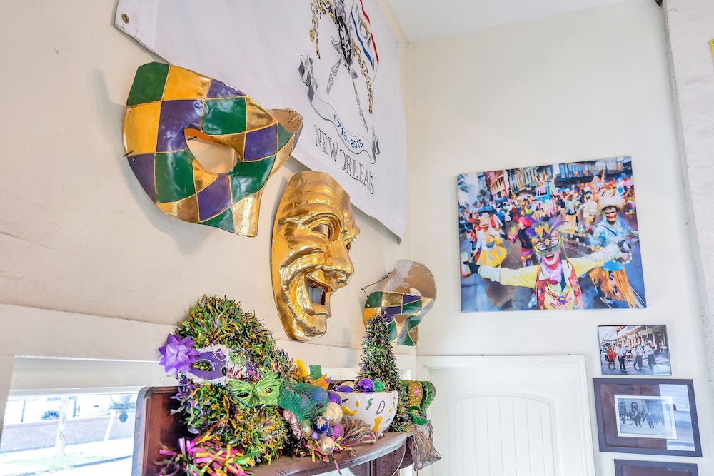 Historic Mardi Gras Inn 13/50