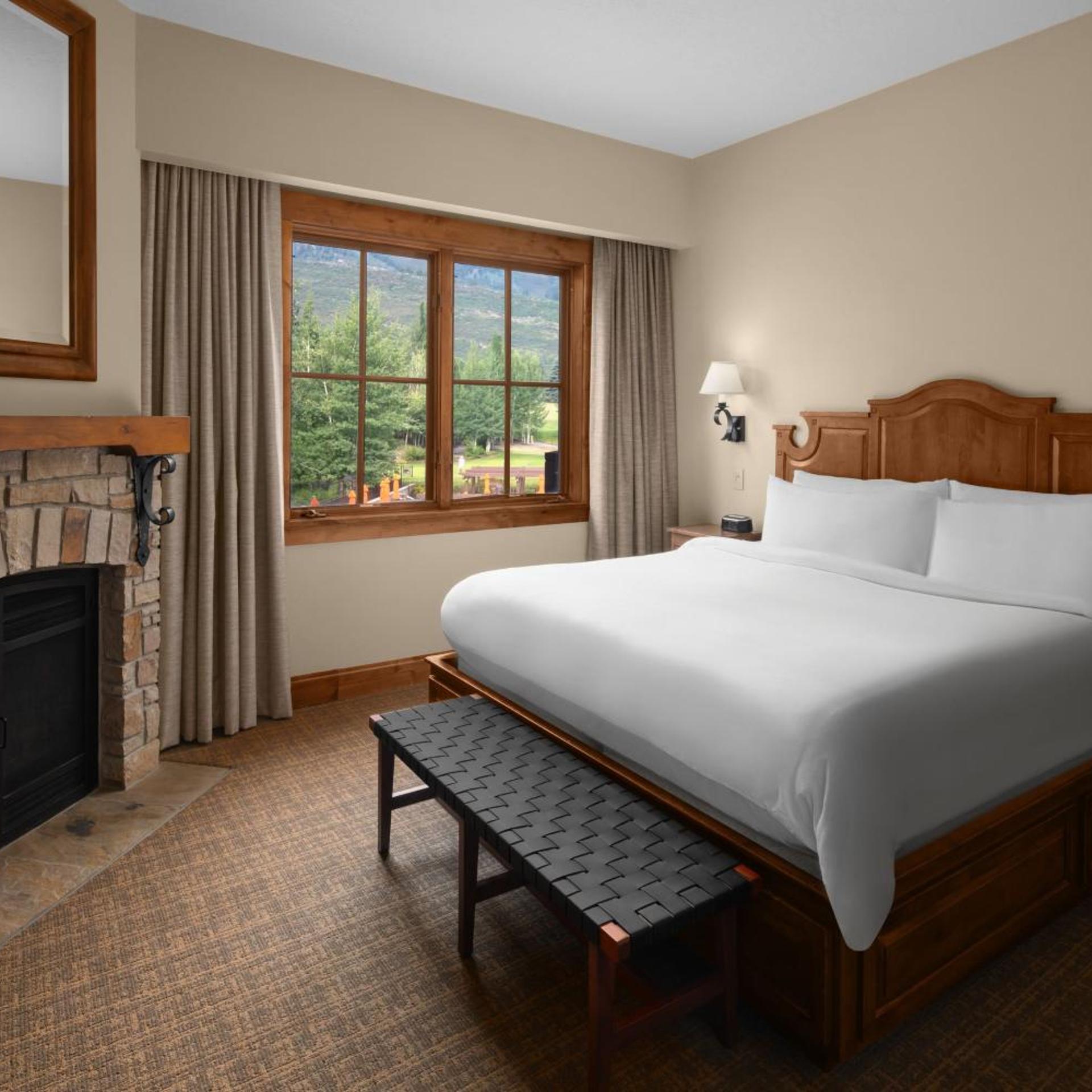 2 Bedrooms, Governor, Suite, Mountain or Golf View