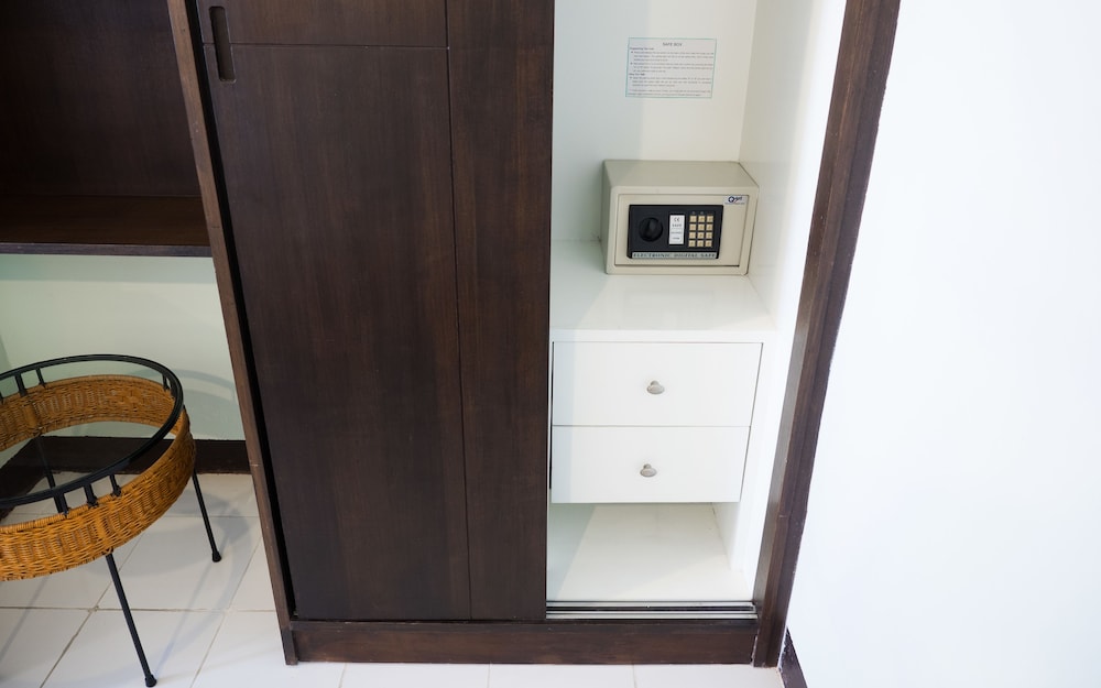 Patong Moon Inn Guesthouse 37/48