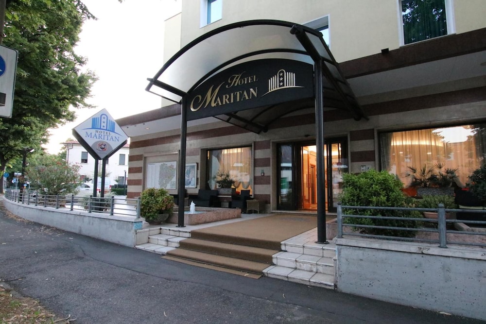 Hotel Maritan 3/50
