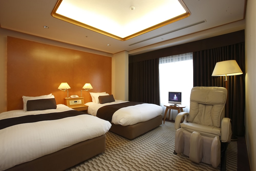 Hotel Wakamizu 12/67