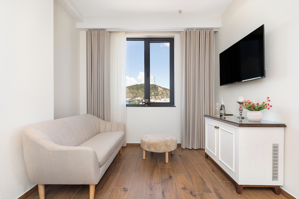 Iris Hotel Tbilisi 39/60