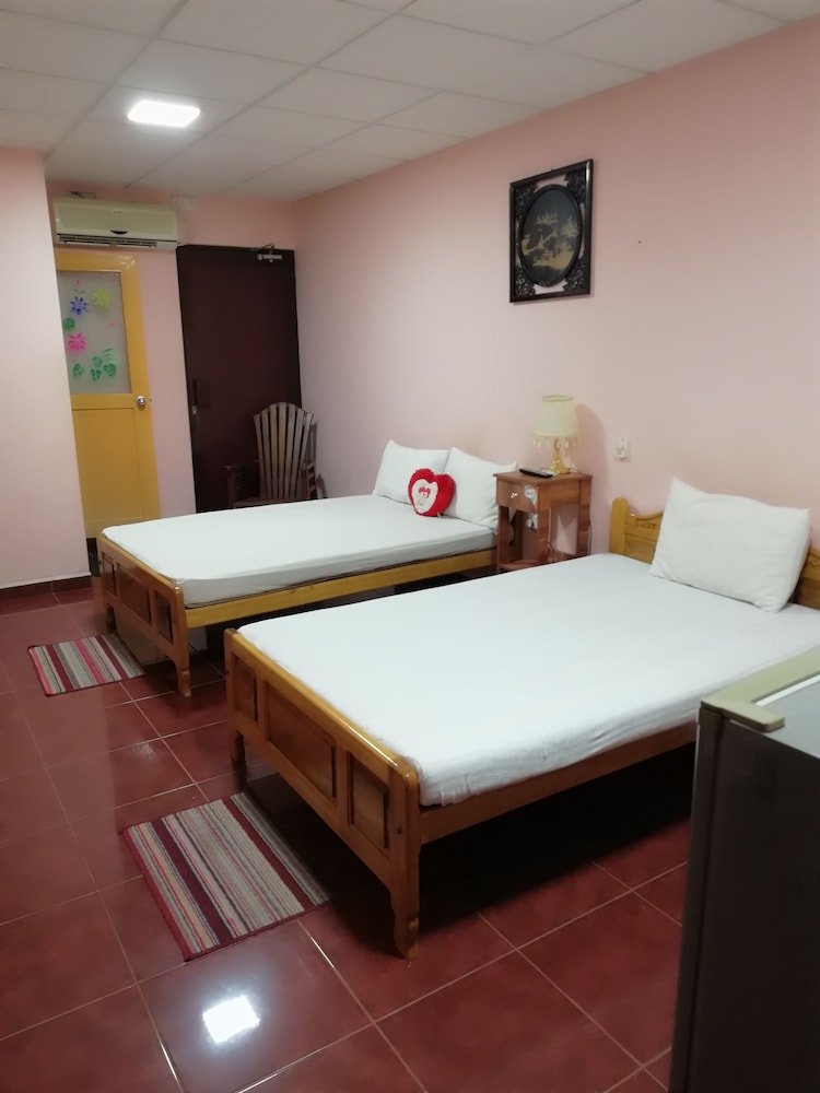 Sunshine Hotel And Hall 10/46