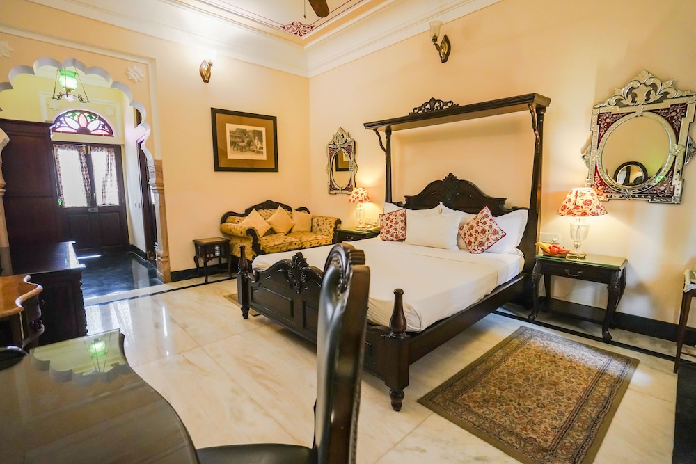 Khas Bagh 13/50