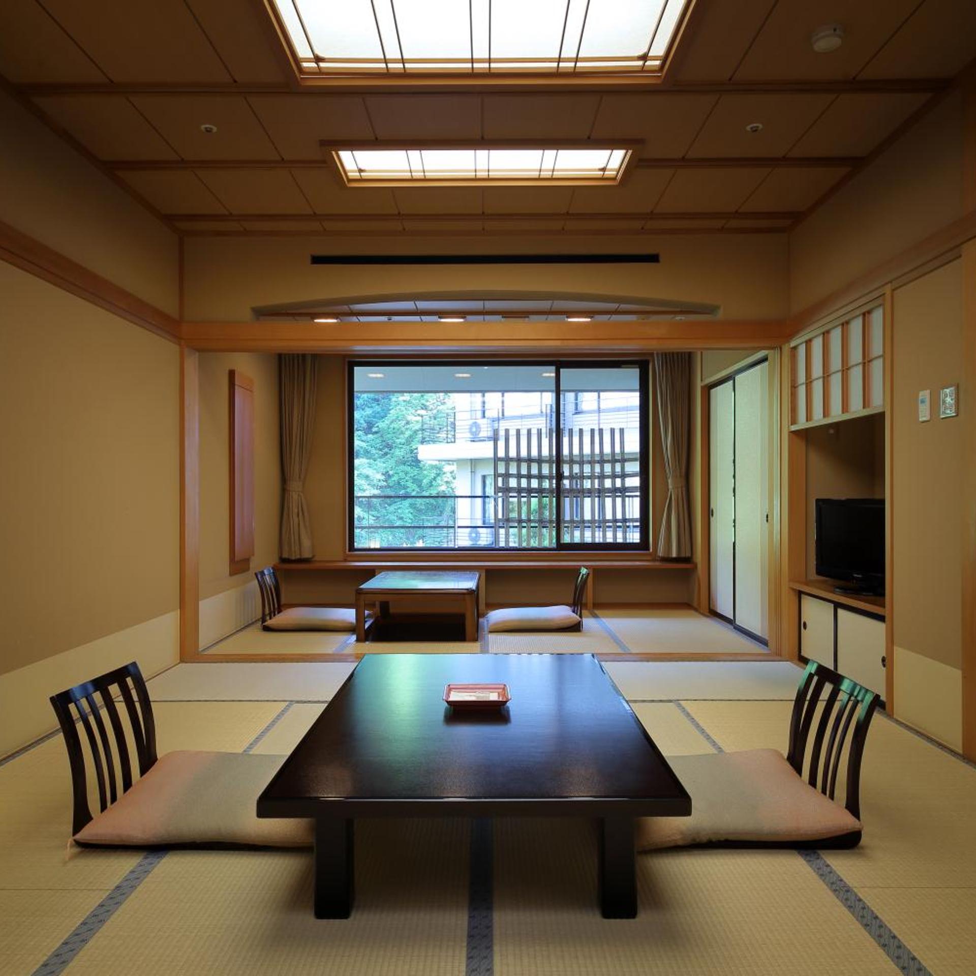 Japanese, Deluxe, East Wing